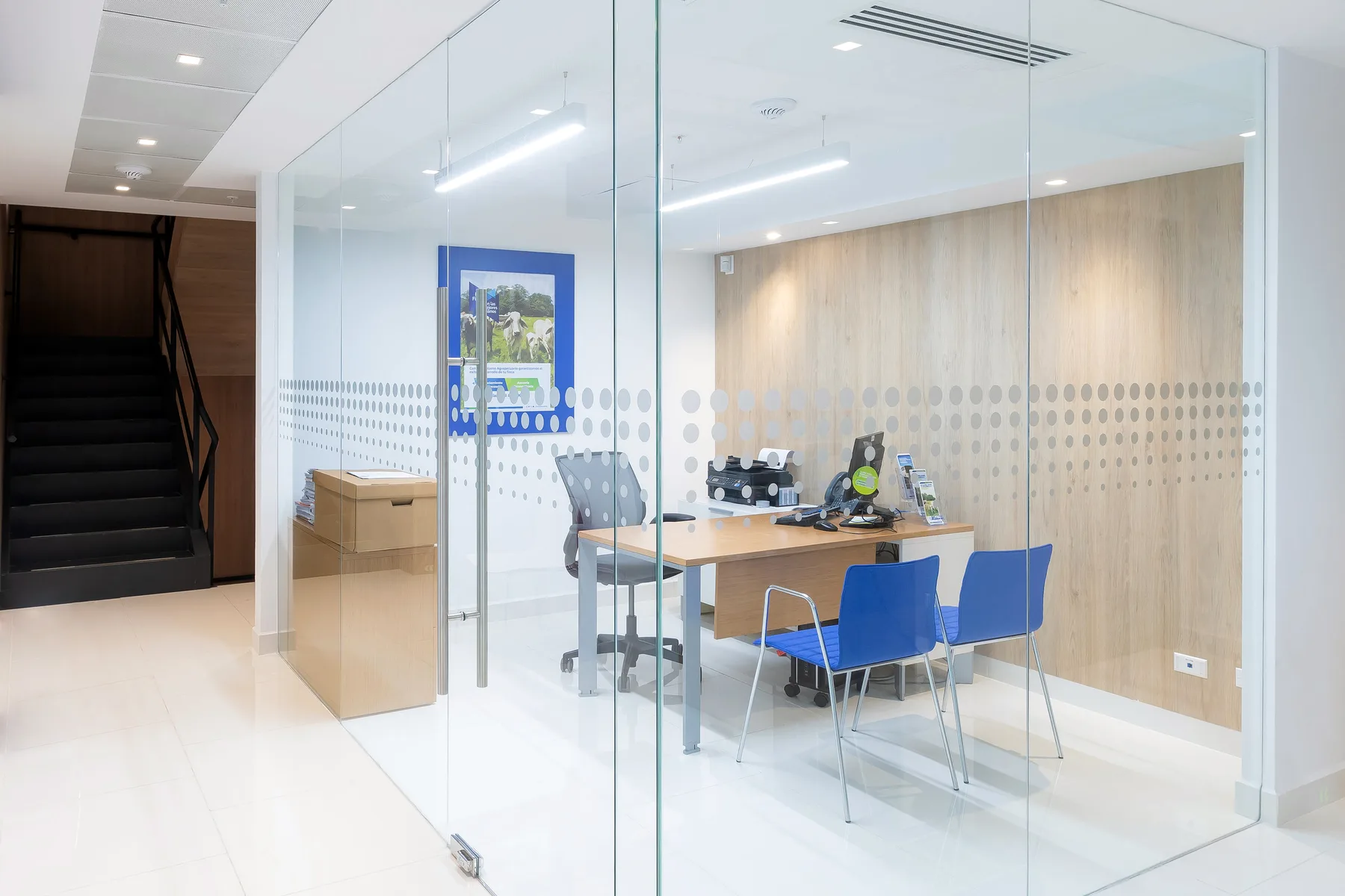 Global Bank — imagen 2