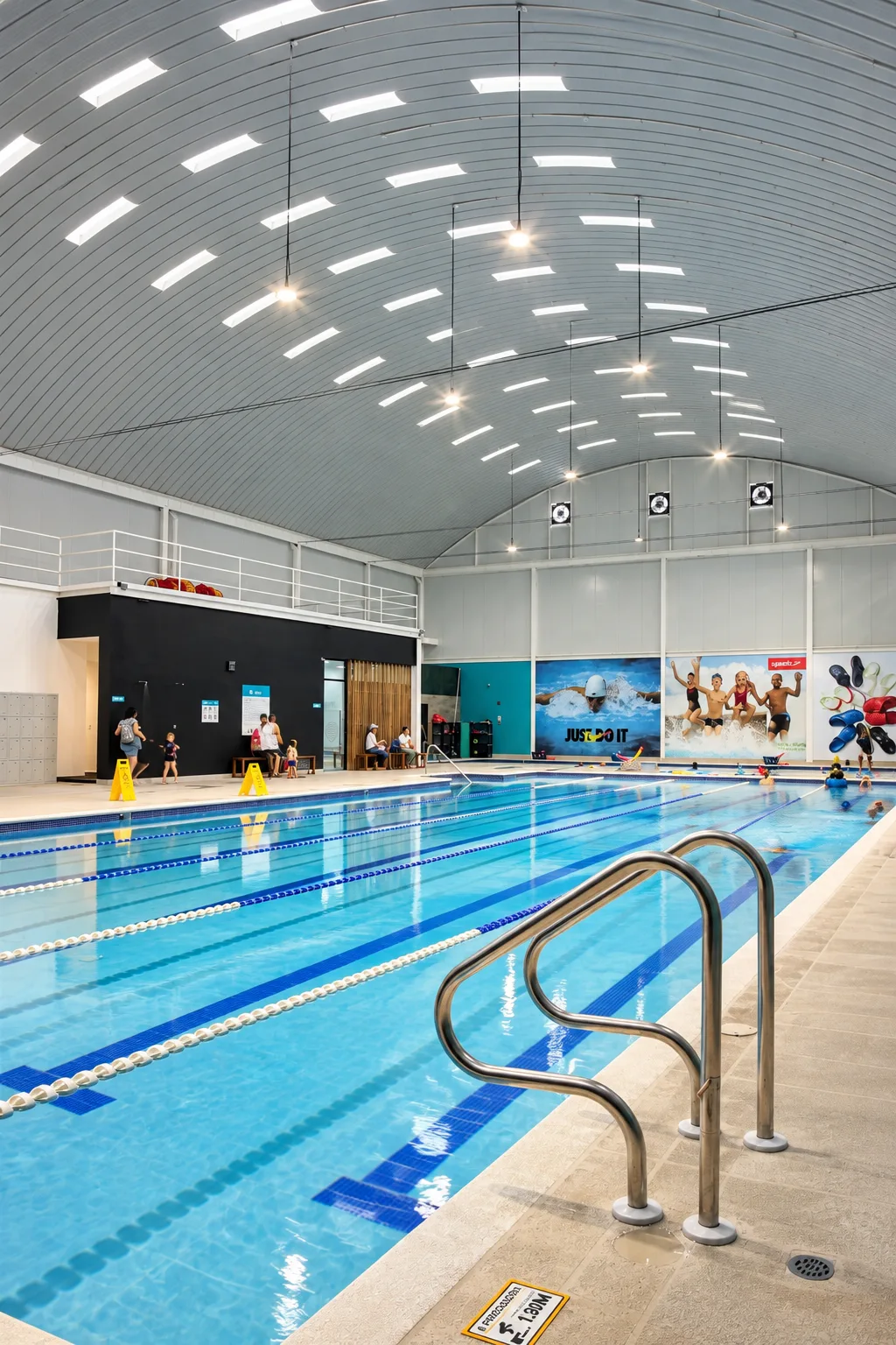 Swimming School — imagen 4