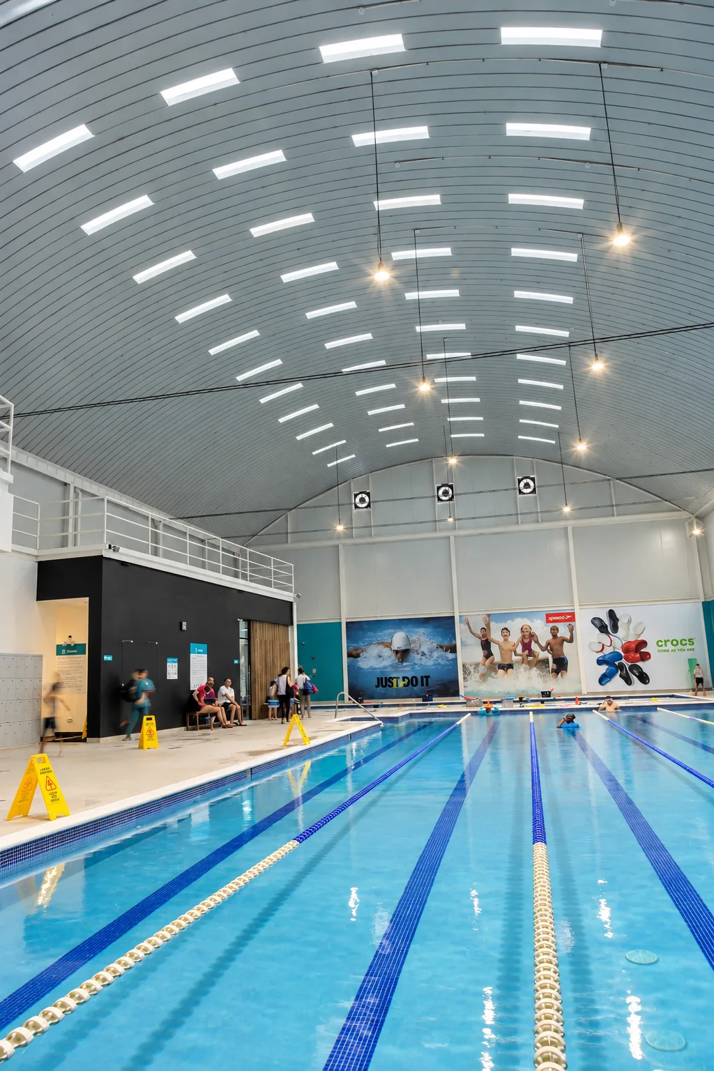Swimming School — imagen 2